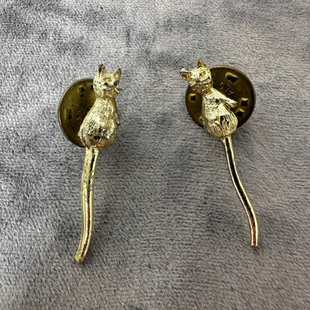 2‎ Vtg Nemo Cat Lapel Scatter Pins Gold Tone Long Tail Textured Brooch Small